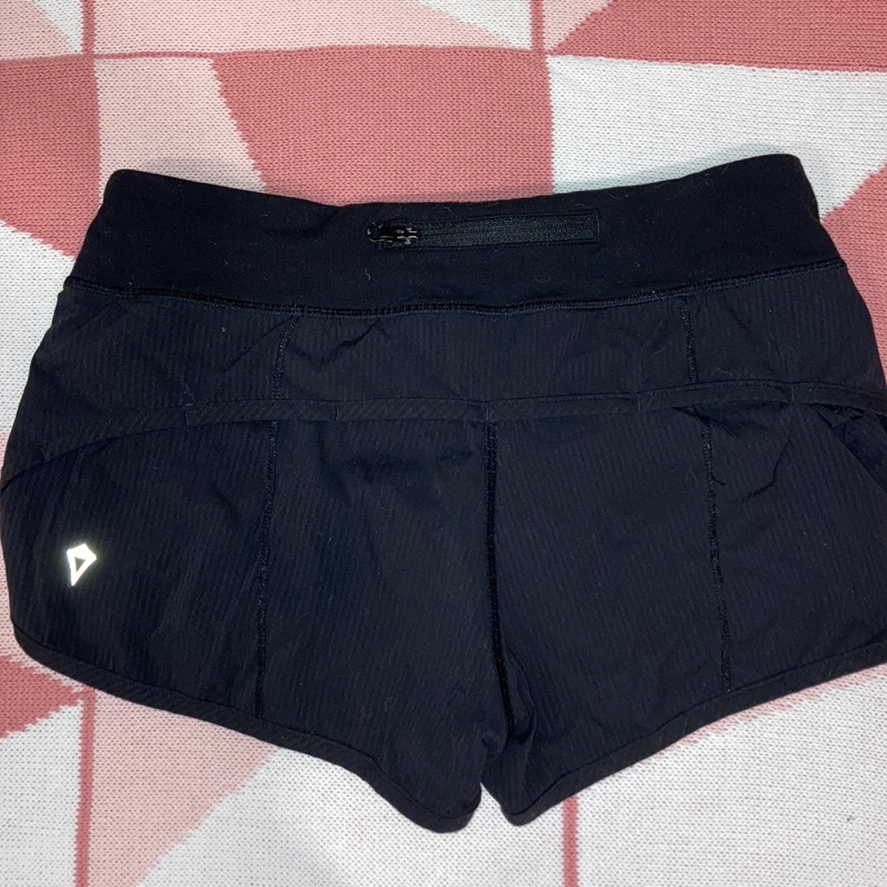 Black ivivva speedy shorts